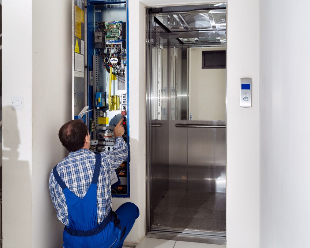 tecnico mantenimiento ascensores barcelona tecnico mantenimiento ascensores barcelona